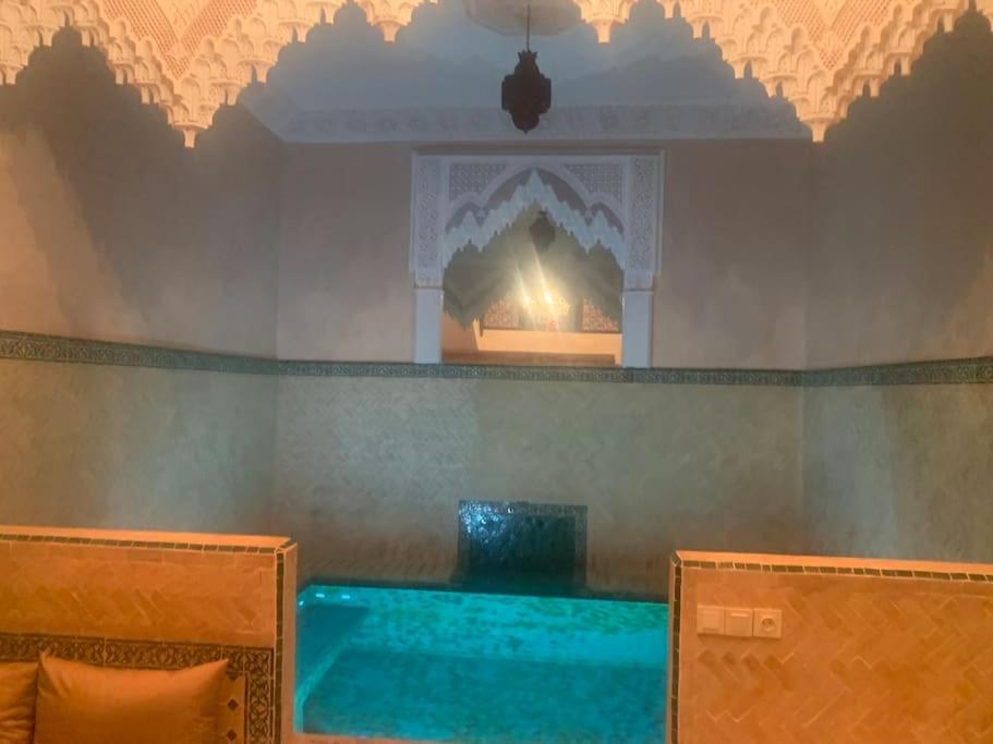 Super Riad Avec Piscine Interieure Marrakesh Extérieur photo